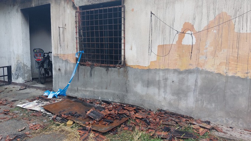 Zapalio kuću pa zapucao