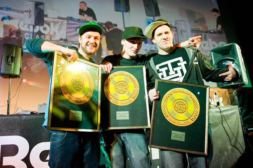 Mistrzowie Świata IDA 2012: Steve Nash &amp; Funktion (Polska), DJ Vekked (Kanada)  - IDA World DJ Championships 2012 (fot. Monika Stolarska / Onet)