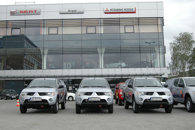 Mitsubishi L200 rusza na budowę autostrady A1