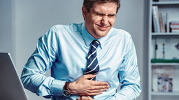 Co stosować na bóle żołądka? Lekarka wyjaśnia