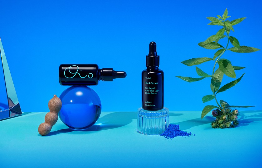 Anti-Digital- und Anti-Foto-Aging: «The E-Serum» von Oio Lab für 59 Franken, via muse BEAUTY, schützt die Haut vor Blaulicht und anderen Schäden, die durch gefährliches Licht angerichtet werden. 