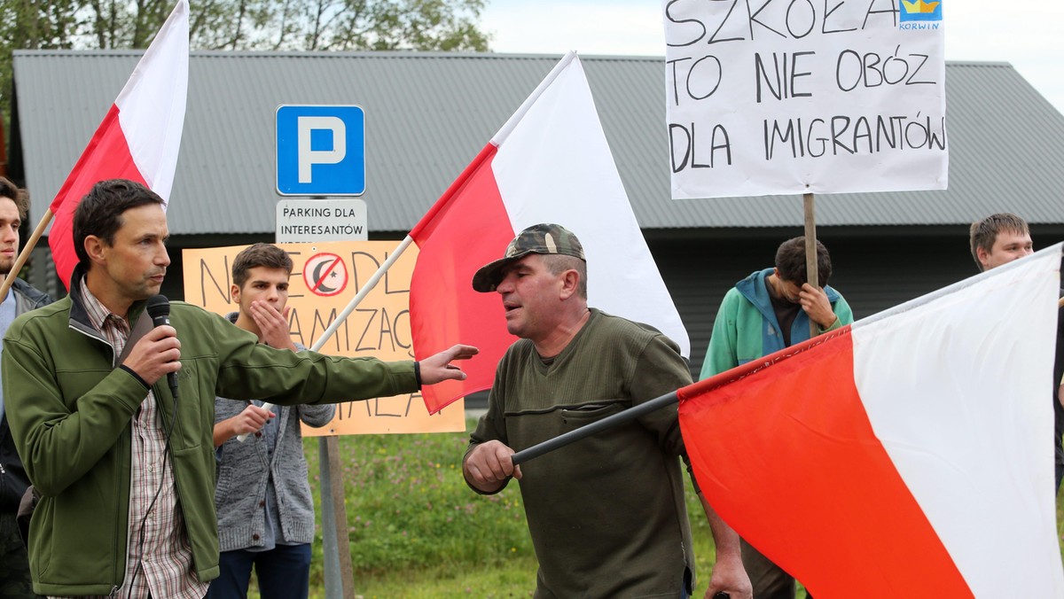 KOŚCIELISKO PRZECIWNICY PRZYJMOWANIA UCHODŹCÓW PROTEST