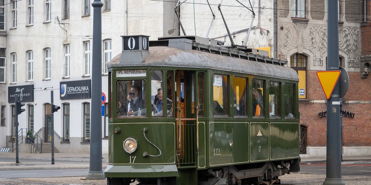 Tramwaj Sanok to jeden z kilku wagonów, które będą wozić łodzian w wakacje.