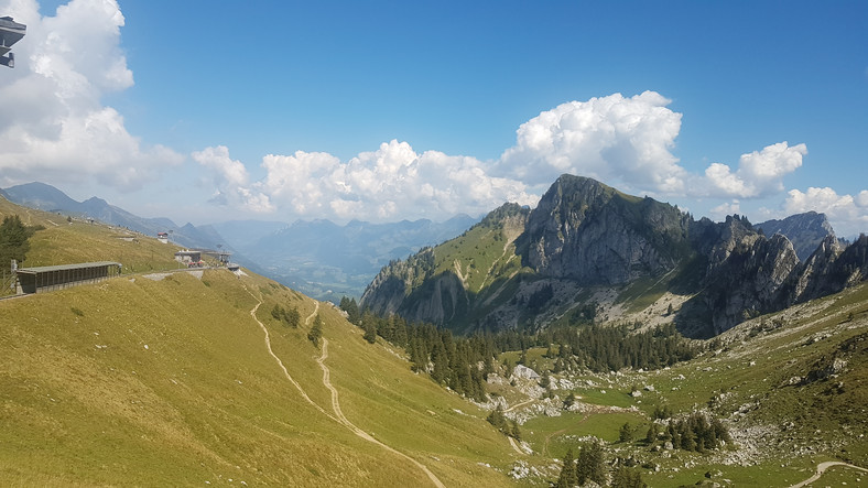 W drodze do Rochers-de-Naye