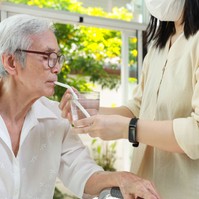 Stroke után - így segíthet szerettének, ha nyelési zavarral küzd