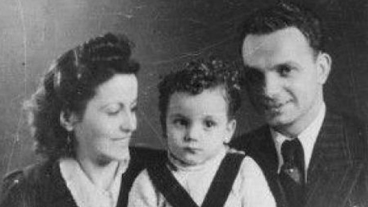 74 lata temu, 18 marca 1944 r., w niemieckim obozie Auschwitz pobrali się więzień Austriak Rudolf Friemel oraz robotnica przymusowa z Hiszpanii Margarita Ferrer Rey. Był to jedyny ślub w obozowym urzędzie stanu cywilnego w jego historii.