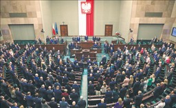 Polska zaczyna uszczelniać system wizowy. Fikcyjni studenci i pracownicy bez szans na pobyt w naszym kraju