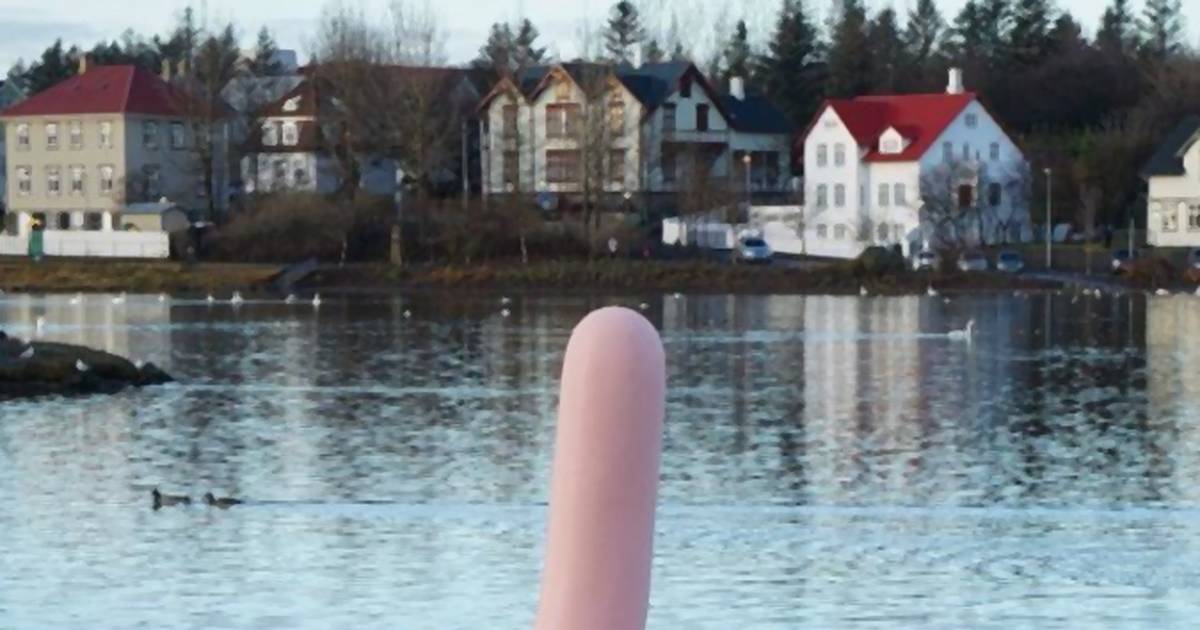 Pénisz szökőkút - Pénisz alakú szobor meredezik egy izlandi tóban - Fotó - Noizz