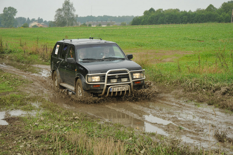 4x4 Family Adventure: baza pod namiotami