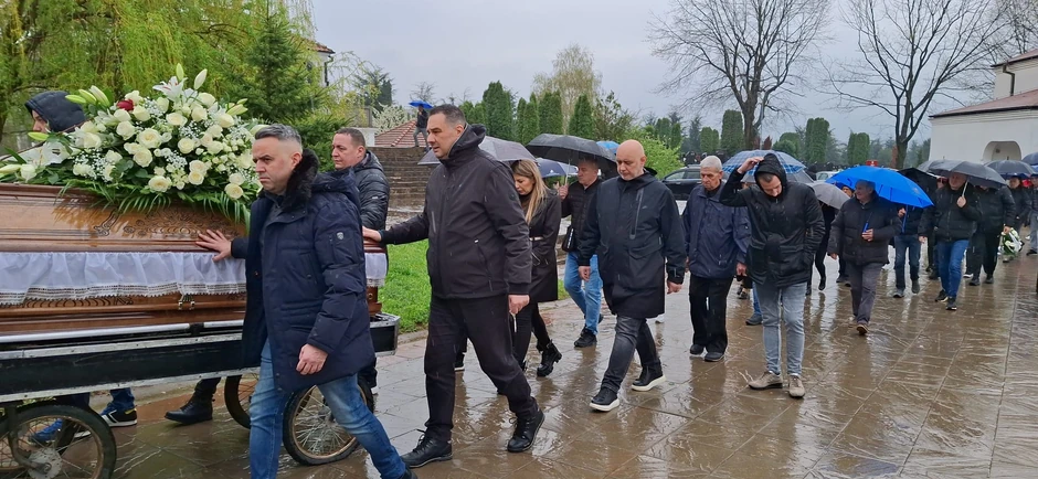 Sahrana brata Viki Miljković