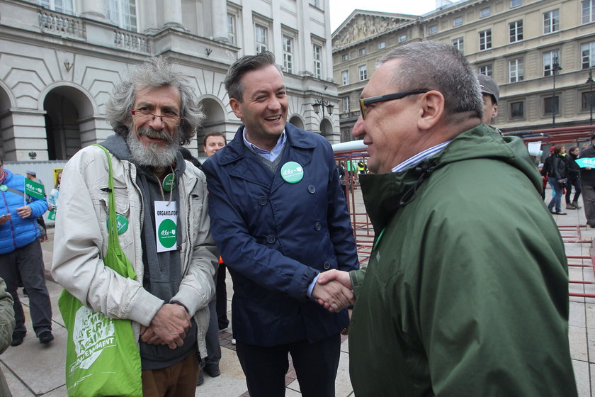 Manifestacja popierająca uchodźców w Warszawie 