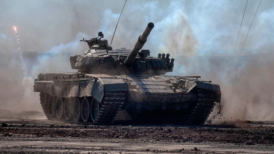 U manevrima je učestvovalo oko 700 lakih i teških borbenih vozila i 13.000 vojnika