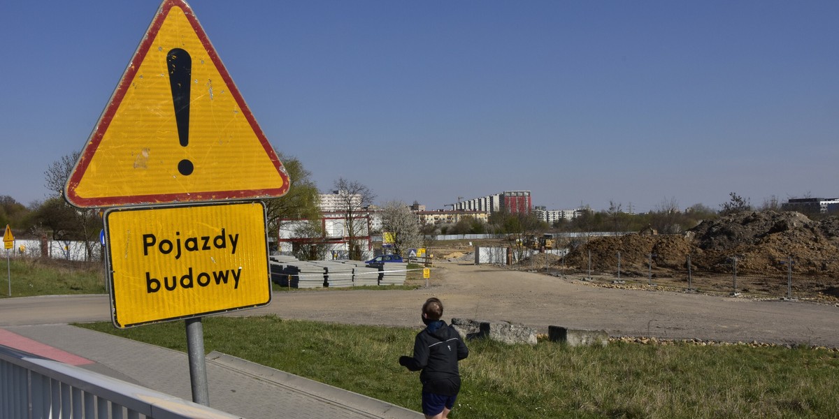 ZPP zwraca uwagę, że projektowane przepisy mają upraszczać procedurę związaną ze wznoszeniem prostych budynków mieszkalnych. Tym samym są skierowane głównie do osób niezwiązanych z branżą budowlaną.