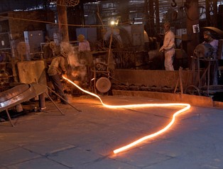 Co słabe dane z przemysłu oznaczają dla stóp procentowych?