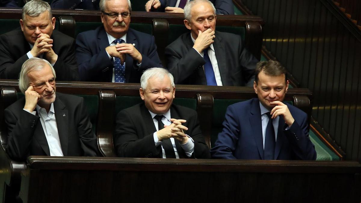 wicemarszałek Sejmu Ryszard Terlecki prezes PiS Jarosław Kaczyński i minister spraw wewnętrznych i a