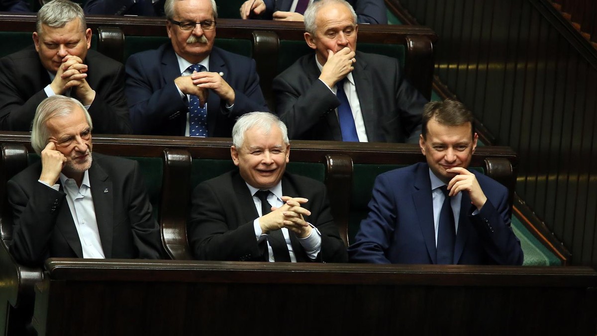 wicemarszałek Sejmu Ryszard Terlecki prezes PiS Jarosław Kaczyński i minister spraw wewnętrznych i a