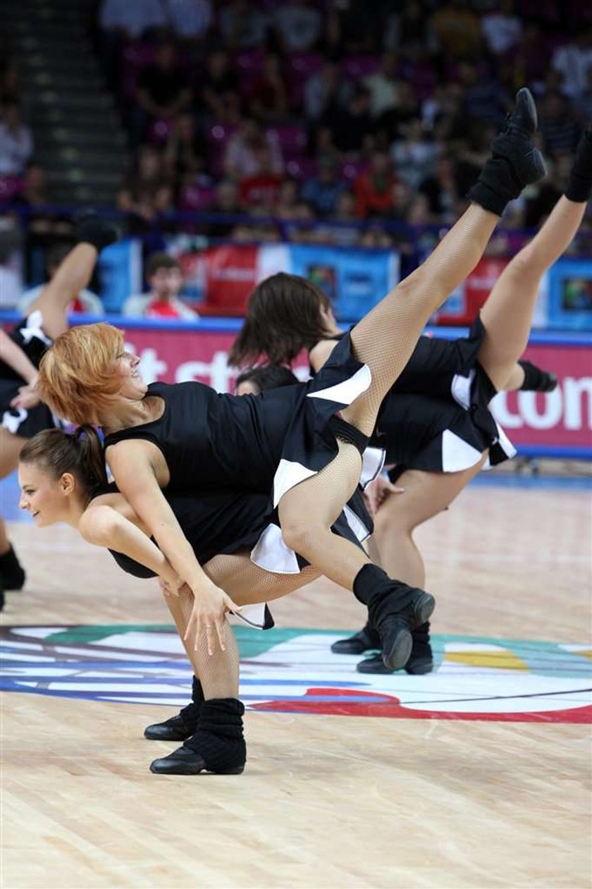 Seksowne cheerleaderki na Eurobaskecie!