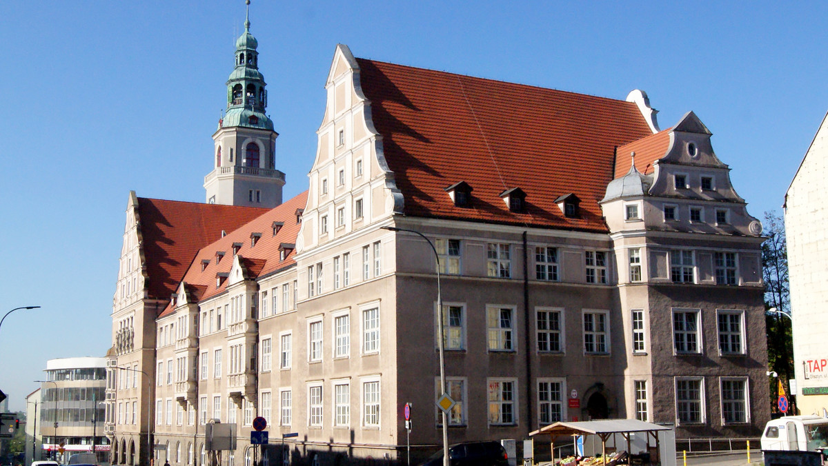 Od początku grudnia w stolicy Warmii i Mazur brakuje tzw. architekta miejskiego. Według działaczy Forum Rozwoju Olsztyna teraz pojawiła się szansa, by to stanowisko obsadzić na drodze konkursu. Władze miasta jednak jeszcze nie wiedzą, kto pokieruje Wydziałem Rozwoju Miasta i Budownictwa.