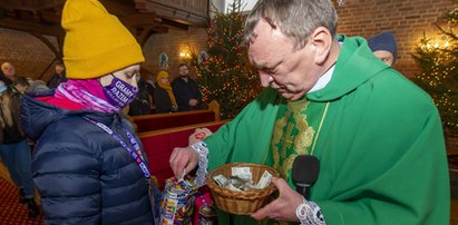 Ksiądz z Elbląga już piąty raz robi to dla WOŚP. Piękny gest