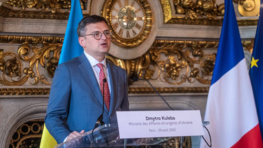 "Nowa dynamika" rozmów pokojowych? Ukraiński minister z misją w Paryżu