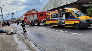 Trzy karetki, dwa śmigłowce LPR i strażacy. Tragiczny w skutkach pożar w Kowalu