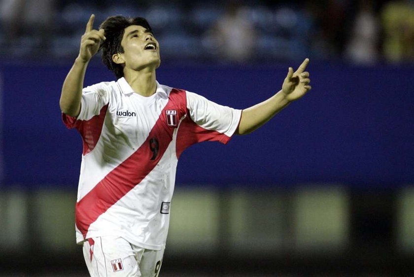 Wisła i Legia walczą o napastnika z Peru