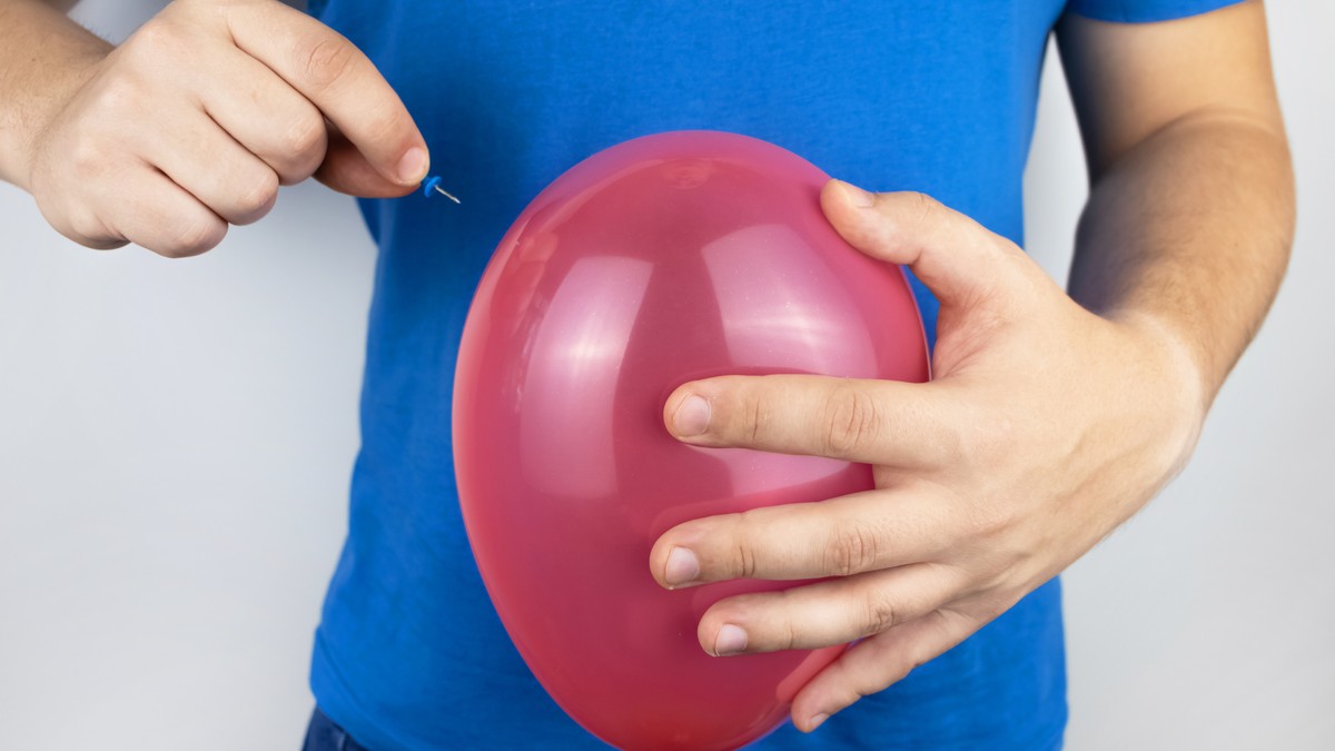 Gasovi obično nastaju razgradnjom ugljenih hidrata u debelom crevu