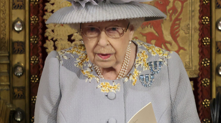 II. Erzsébet brit királynő felolvassa a hagyományos trónbeszédét/MTI/AP/Getty/Chris Jackson