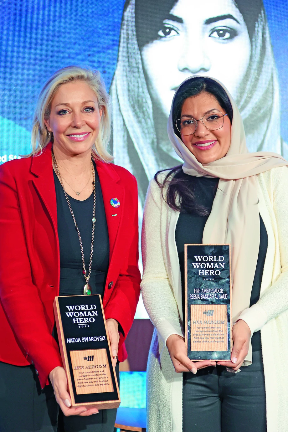 Od lewej: Nadja Swarovski i Jej Wysokość Ambasadorka Reema Bandar Al Saud (ambasadorka Arabii Saudyjskiej w USA).