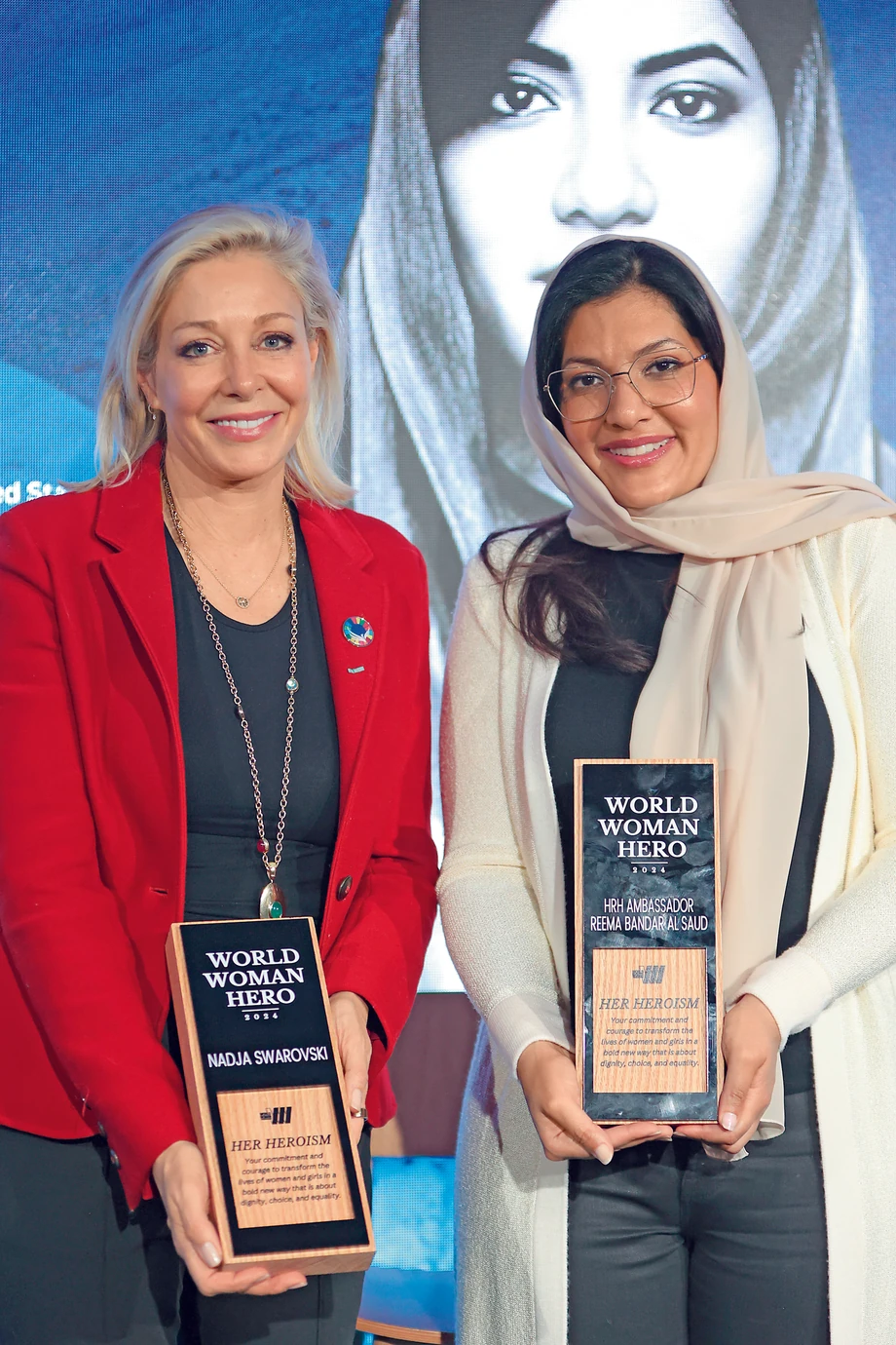 Od lewej: Nadja Swarovski i Jej Wysokość Ambasadorka Reema Bandar Al Saud (ambasadorka Arabii Saudyjskiej w USA).