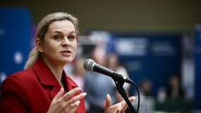 Ten dodatek podwyższy nauczycielskie pensje? Związkowcy mają plan na negocjacje płacowe z MEN