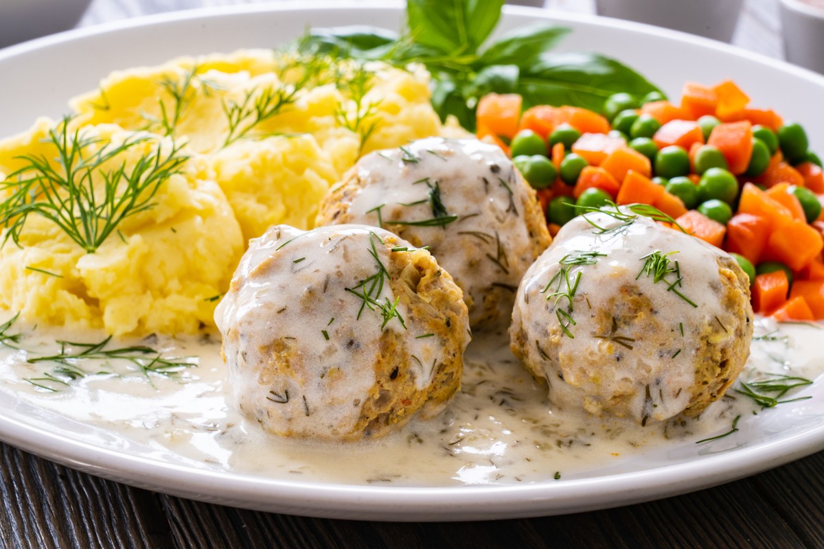 Pulpety w sosie koperkowym to klasyka, ale jaka doskonała!