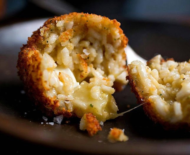 Smakowite arancini, fot. Nelson Suarez/Flickr