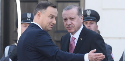 Andrzej Duda pogratulował Erdoganowi wygranej. Nie obyło się jednak bez małej wpadki