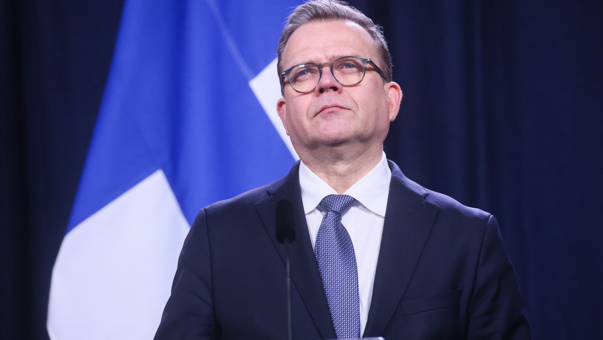 Premier Finlandii Petteri Orpo ostrzega przed zagrożeniem z Rosji, wskazując na Polskę jako jeden z kluczowych punktów obronnych w Europie [Źródło: PAP]