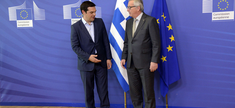 Juncker zirytowany na Ciprasa, Merkel i Hollande szukają porozumienia