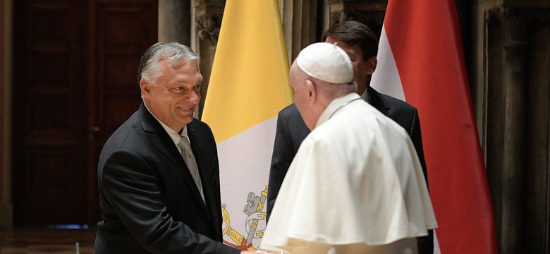 Papież: Możliwym powodem napaści na Ukrainę było szczekanie pod drzwiami Rosji przez NATO