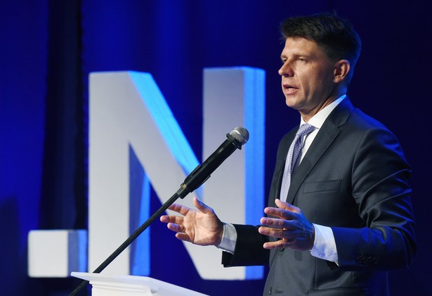 Petru na konferencji w Sejmie skomentował przyjęcie w środę przez Parlament Europejski rezolucji na temat sytuacji w Polsce.