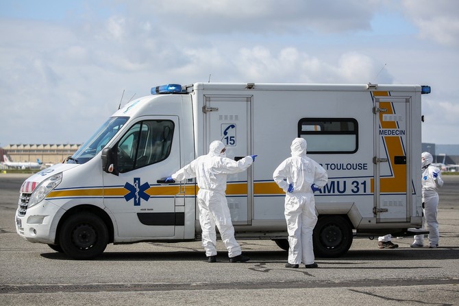 Kod ljudi sa slabim imunitetom virus može da opstane duže od osam meseci 