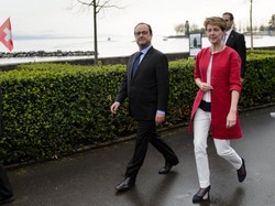 Prezydent Szwajcarii w stylizacji, która nie powinna się zdarzyć