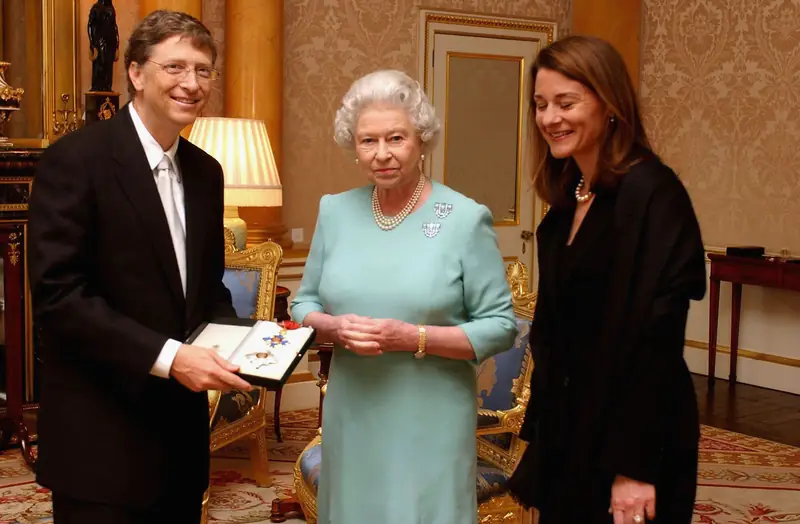 Melinda Gates, Bill Gates, królowa Elżbieta II / Getty Images / PoolGetty 