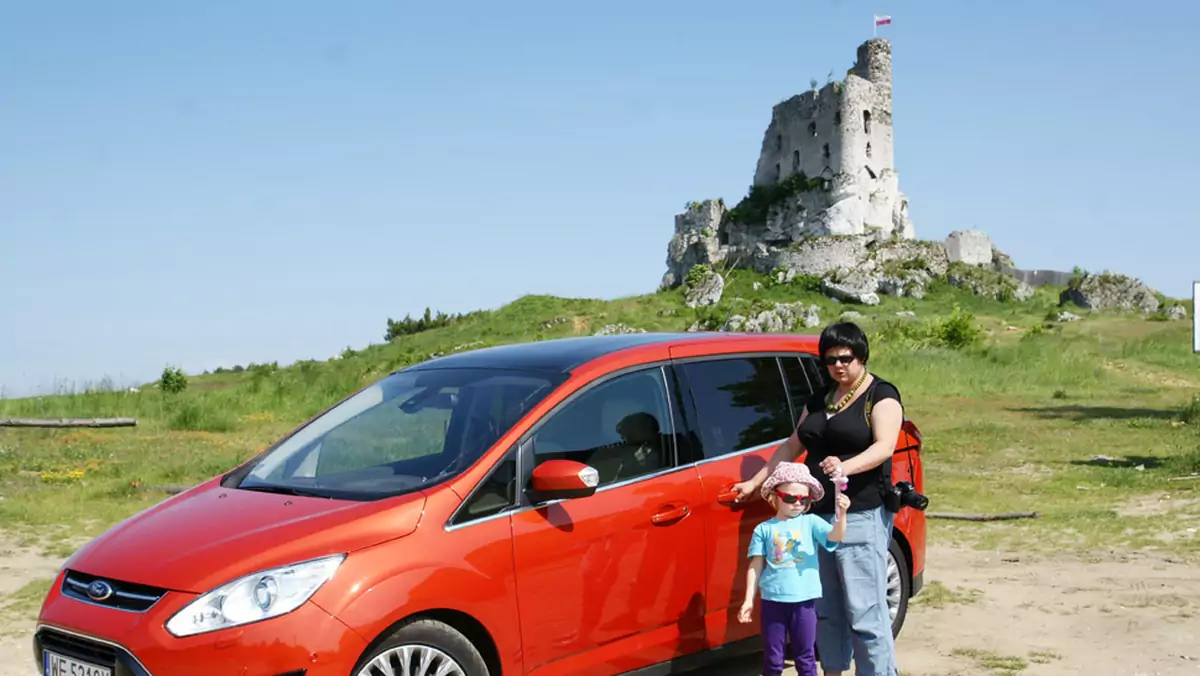 Rodzinne podróże z Fordem: Grand C-Max zawiózł nas do Mirowa