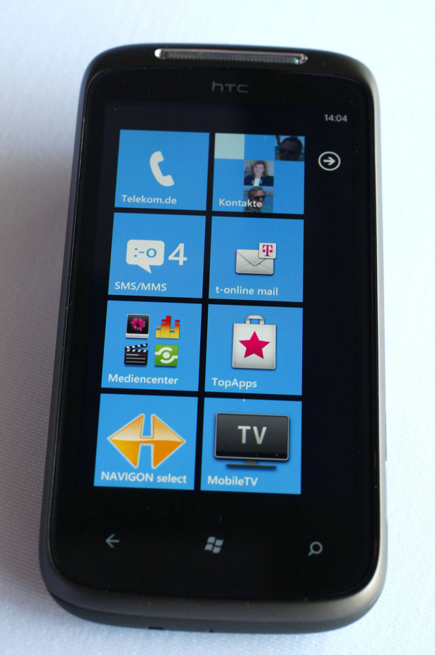 Windows Phone 7. Telefon firmy High Tech Computer Corp. Fot. Jochen Eckel/Bloomberg