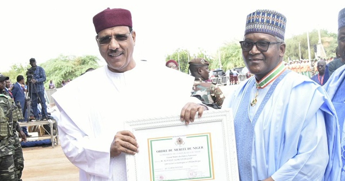 Buhari's aides, Dangote and other Nigerians bag Niger Republic highest civilian awards - Vimarsana News