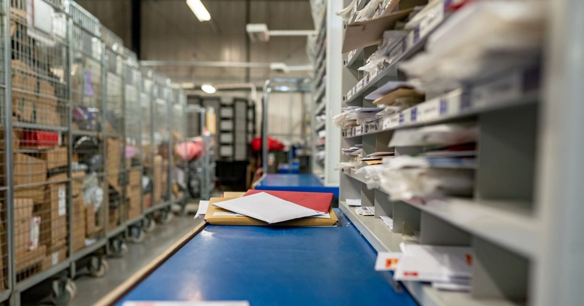 Import niehandlowych przesyłek. Sąd potwierdził zwolnienie z VAT