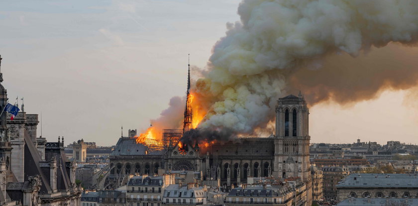 Katedra Notre-Dame płonęła na oczach świata. O tym dramacie nie sposób zapomnieć