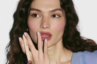 Balsam koloryzujący Lip Volume od INGLOT.
Nawilżenie, kolor i efekt pełniejszych ust za jednym kliknięciem