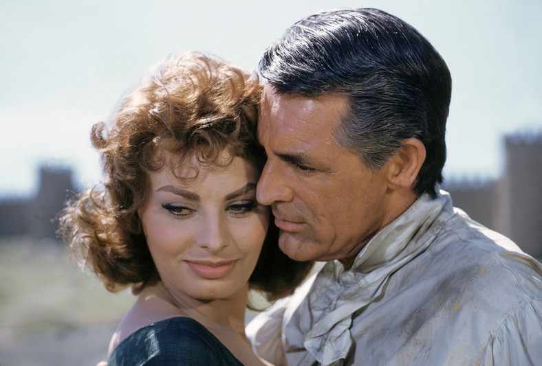 Sophia Loren i Cary Grant w filmie "Duma i namiętność" Stanleya Kramera