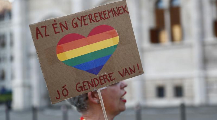 Kövér László lemondását követelte a Budapest Pride Budapesten /Fotó: Zsolnai Péter