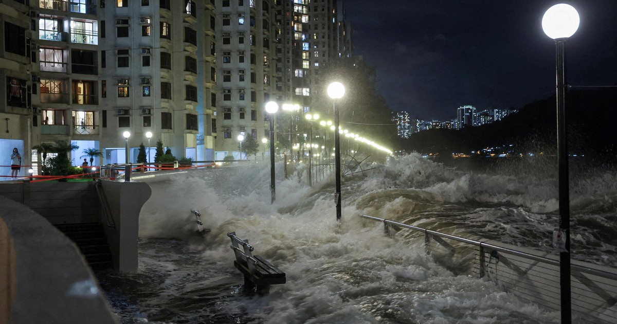 Woda sięgnęła drugiego piętra. Przerwana tama i dramat mieszkańców